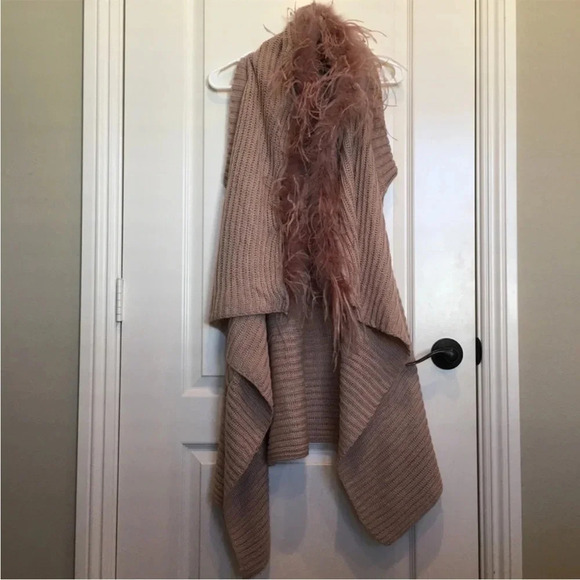 Bison Bisou sweater vest pink Feathered Knitted Cardigan size large sleeveless - Picture 1 of 10